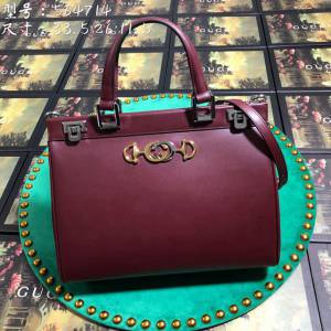 Gucci高仿專櫃女包 564714 古馳19春夏Zumi系列 Gucci中號單肩女包 Gucci平紋皮手提女包  gqy3255