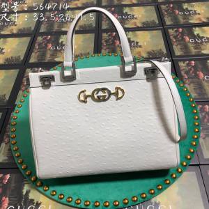 Gucci高仿專櫃女包 564714 古馳19春夏Zumi系列 Gucci中號單肩女包 Gucci平紋皮手提女包  gqy3256