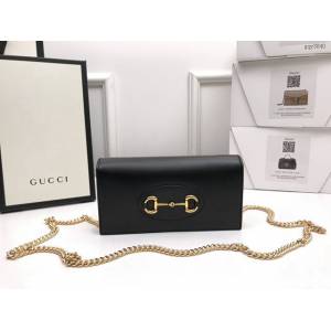 Gucci經典款女包 621892 古馳1955WOC系列馬銜扣鏈條小包 Gucci全皮小挎包  gqy3840