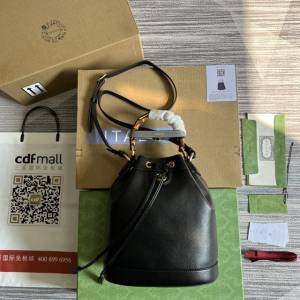 Gucci官網2022新款竹節手柄肩背女包 古馳Ophidia系列水桶肩背包724652 gqy4773