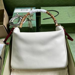 gucci專櫃新款原廠皮手袋 古馳Gucci竹節提手Diana系列大號肩背包 jcp1114