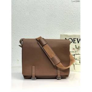 Loewe專櫃經典款男士郵差包牛皮挎包 羅意威最新限量男士腰包 型號11360 lyw1099