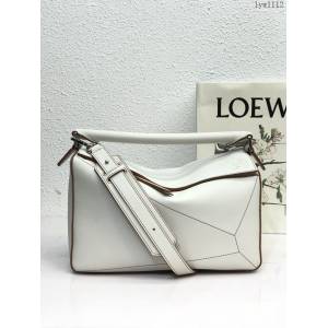 Loewe專櫃2022新顏色珍珠白羅意威Puzzle男女款中號手提肩背包 10179 lyw1112