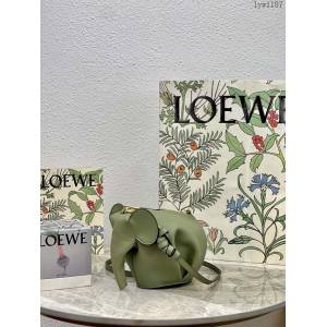 Loewe專櫃新款牛皮小象包 羅意威經典小牛皮Elephant小象包單肩斜挎包 10166 lyw1187