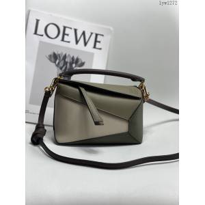 Loewe羅意威Puzzle女款系列mini巧克力拼色手提肩背包 3000A lyw1272