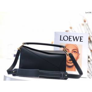 Loewe專櫃羅意威女款Puzzle系列中號拼色純色手提手拎單肩斜挎包 10171 lyw1296