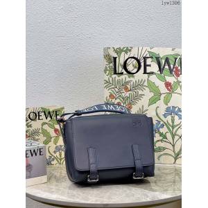 Loewe專櫃經典款信使包男包 羅意威military messenger XS小號郵差包 11357 lyw1306
