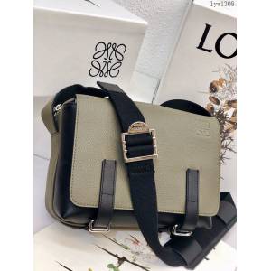 Loewe專櫃經典款信使包男包 羅意威military messenger XS小號郵差包 11357 lyw1308