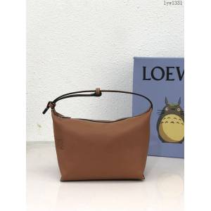 Loewe專櫃2022新款小號Cubi便當包飯盒包 羅意威Cubi Anagram腋下包 10232 lyw1331