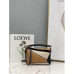 Loewe專櫃經典款2022新顏色迷你女包 羅意威Puzzle系列Mini女款手提肩背包小牛皮幾何包 10173 lyw1380