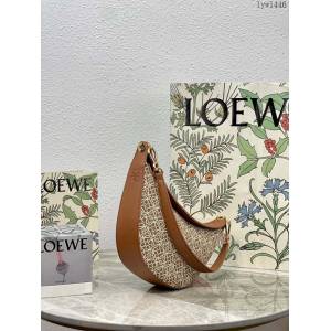 Loewe專櫃同步2022最新款Luna半月形Hobo手袋 羅意威小號月亮包 型號10193 lyw1446