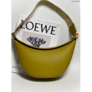 Loewe專櫃同步2022最新款Luna半月形Hobo手袋 羅意威全皮字母肩帶小號月亮包 型號10193 lyw1450