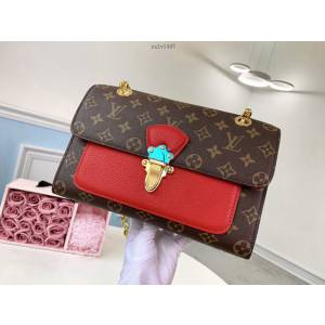 路易威登LV女包 LV老花拼紅色小牛皮鏈條斜挎女包 Victoire包袋 M41731 xxlv1447