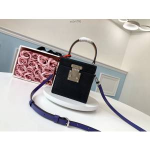 路易威登LV女包 M55217拼色 LV新版小方包 Bleecker Box手袋 LV水波紋皮革女士手提肩背包 xxlv1750