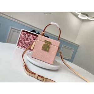 路易威登LV女包 M52516芭蕾粉 LV新版小方包 Bleecker Box手袋 LV水波紋皮革女士手提肩背包 xxlv1754