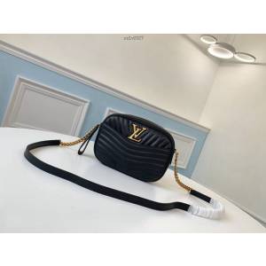 路易威登LV女包 M53682黑色 絎縫小牛皮包裹 New Wave相機包 2019年春夏款 LV單肩斜挎包 xxlv2027