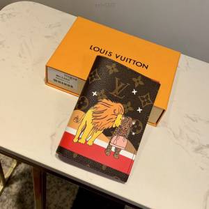 路易威登LV護照夾 M63486 獅子絲印護照本 LV經典款老花護照套 xxlv2102