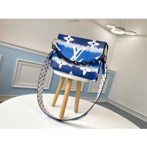 路易威登LV女包 M68136藍色 彩虹鏈條手包 TOILET POUCH XL盥洗袋 LV女款斜挎包 xxlv2583
