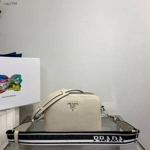 Prada專櫃新款雙肩帶鹿皮紋牛皮斜挎包 1BH082 普拉達頂級原單男士肩背包 csp1044