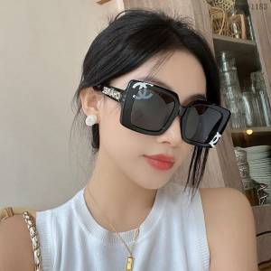 CHANEL專門店新款香奈兒方形白色字母中古黑白熊貓配色女士太陽鏡墨鏡 CH71465 mmyj1183