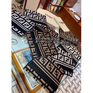 Fendi專櫃新款芬迪FF老花經典款男女款羊絨長巾圍巾 mmyj1364