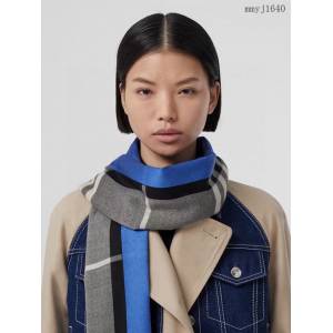 BURBERRY專櫃新款格紋羊絨圍巾 巴寶莉經典款羊絨格男女圍巾披肩 mmyj1640