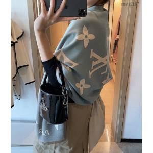 LV專櫃新品路易威登REYKJAVIK羊絨彩色漸變經典logo圖案圍巾披肩 mmyj2167