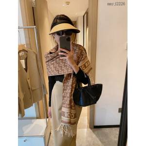 Dior專櫃新款迪奧字母毛邊多功能針織圍巾 mmyj2226