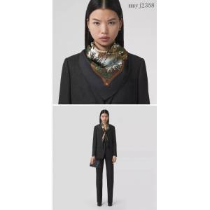 BURBERRY專櫃新款巴寶莉中性款B野生動物100%斜紋真絲方巾圍巾 mmyj2358