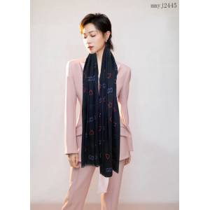 Gucci古奇專櫃爆款最經典女款字母圖案羊絨圍巾披肩 mmyj2445
