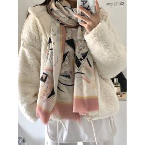 Fendi專櫃新款芬迪發光發亮羊絨長巾女士圍巾披肩 mmyj2463