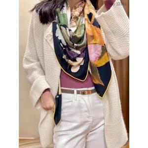 Hermes專櫃新款愛馬仕絲絨方巾經典山羊絨真絲印花大方巾 mmyj2561