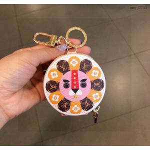 LV專櫃新品村上隆聯名熊貓人路易威登藍牙耳機包搭配鑰匙扣 mmyj2713