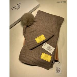 Loewe專櫃同步情侶款經典套裝帽子圍巾 羅意威男女款羊毛套裝帽子帶狐狸毛球 mmyj2993