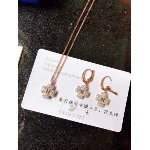 Swarovski專櫃新款施華洛世奇水晶四葉小花耳環 zgb1481