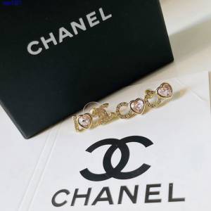 Chanel專櫃新款香奈兒coco系列22s早春新款愛心粉鑽不對稱耳釘 zgb3237