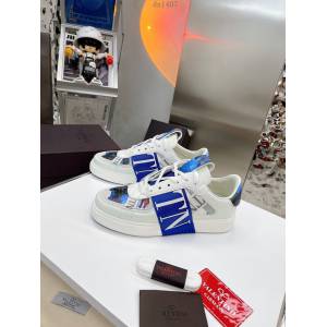 Valentino情侶款VT2021字母板鞋小白鞋綁帶運動鞋 華倫天奴經典復古休閒板鞋 dx1407