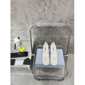 Prada小圓頭女鞋 普拉達2022早春新款馬卡龍系列高跟皮鞋單鞋 dx1953