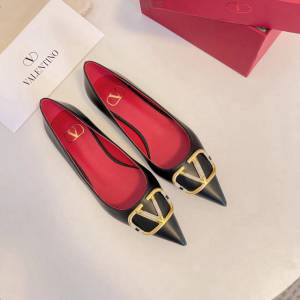 Valentino華倫天奴水鑽大V扣涼鞋單鞋專櫃最新系列女鞋皮鞋 dx2102