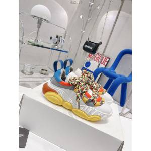 MOSCHINO莫斯奇諾2022早春最新爆款系列小熊彩色透明底新款女士休閒鞋 dx2523