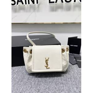 YSL專櫃新款肩背女包 聖羅蘭mini nolita小羊皮百搭鏈條包 672838 blys1095